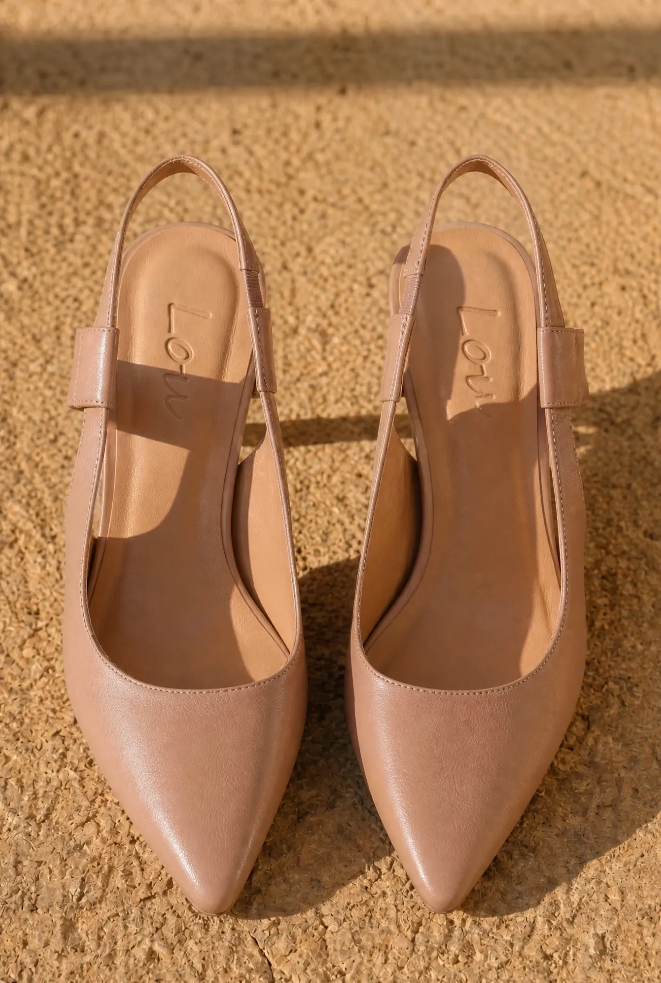 Rucci – décolleté color nude con tacco a spillo sottile