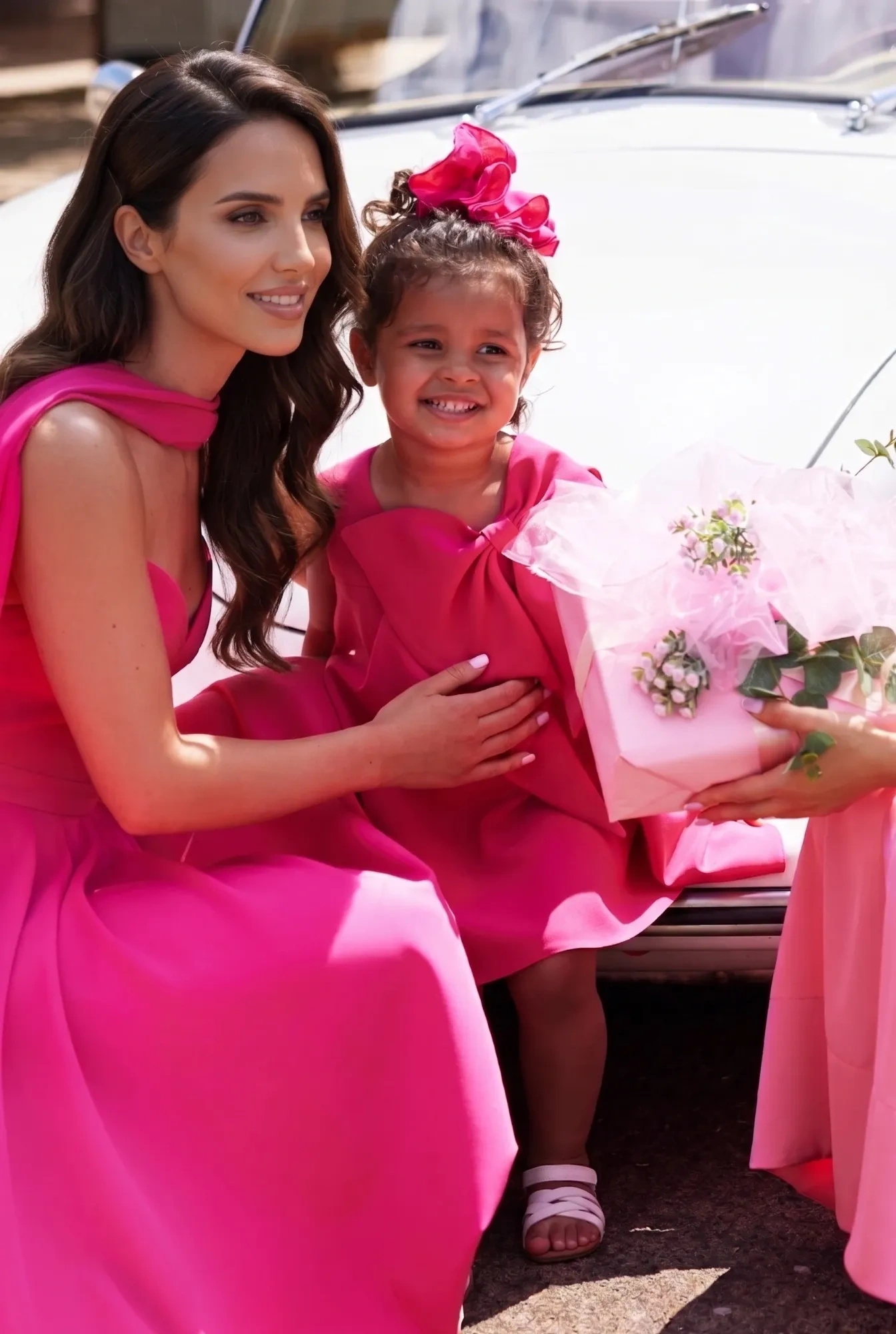 Mist - Vestito rosa per bambini con fiocco e spazzola per capelli